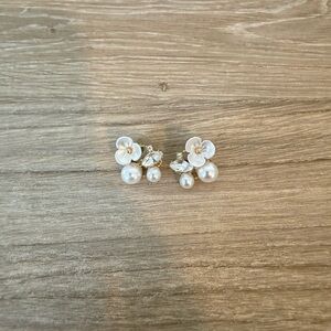 Elegant Pearl and Flower Earrings
